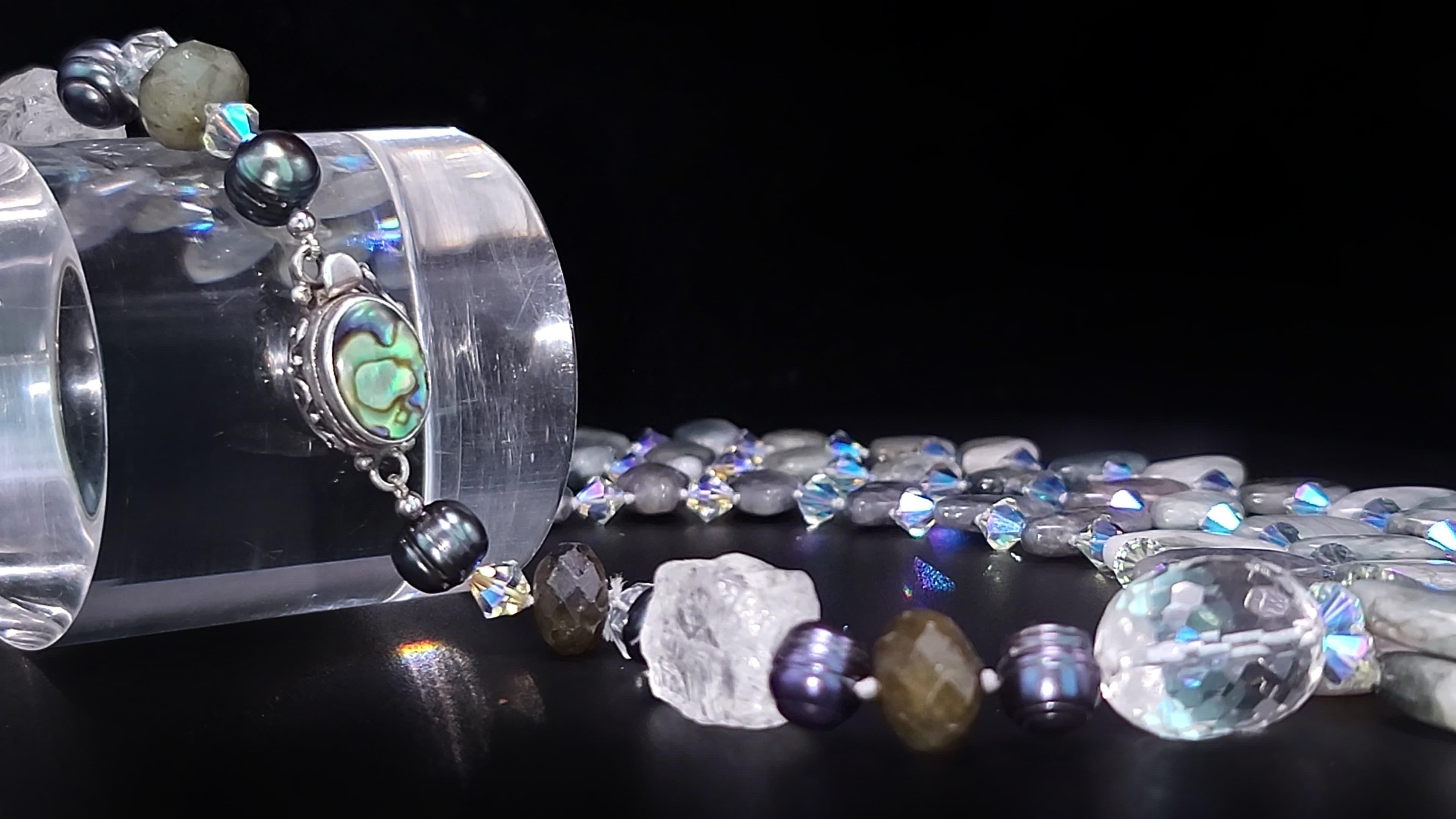 A.Jeschel Collana di petali di labradorite lucidati. in vendita 7