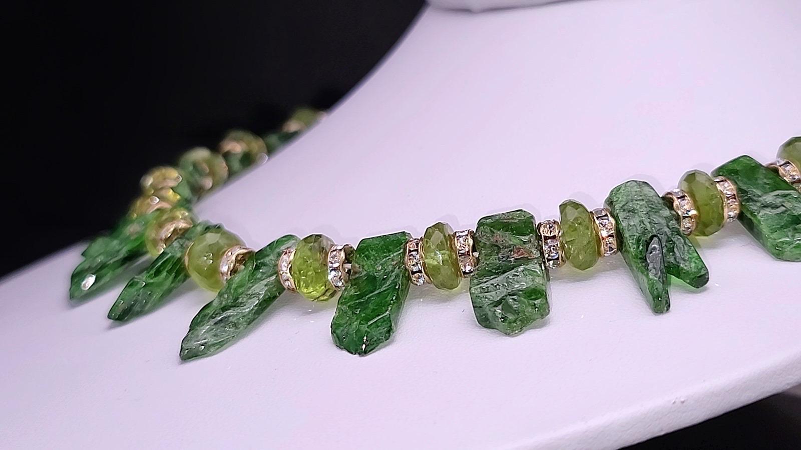 A.Jeschel Splendida collana di diopside di cromo verde abbinata a peridoto in vendita 3