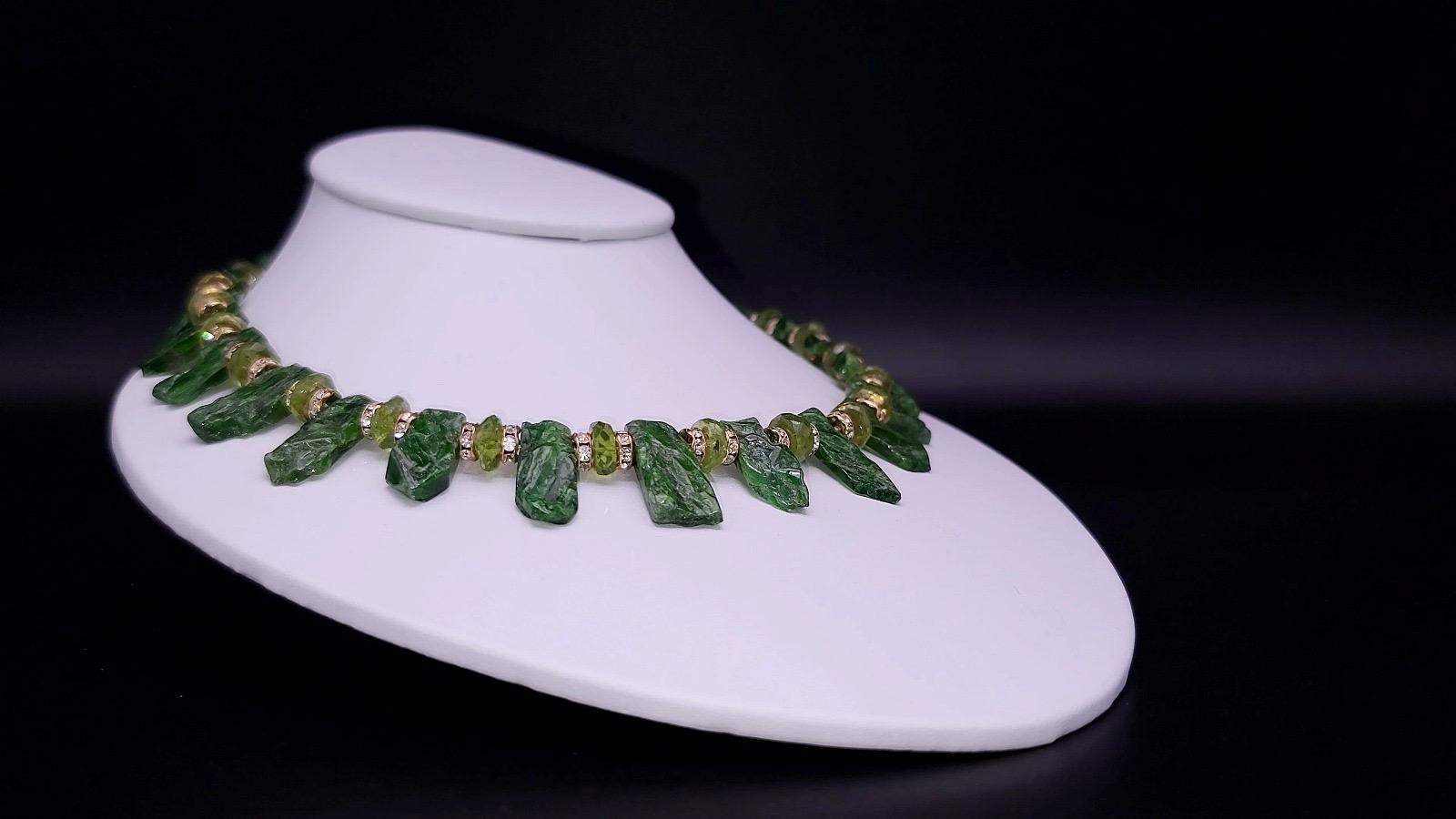 A.Jeschel Splendida collana di diopside di cromo verde abbinata a peridoto in vendita 5