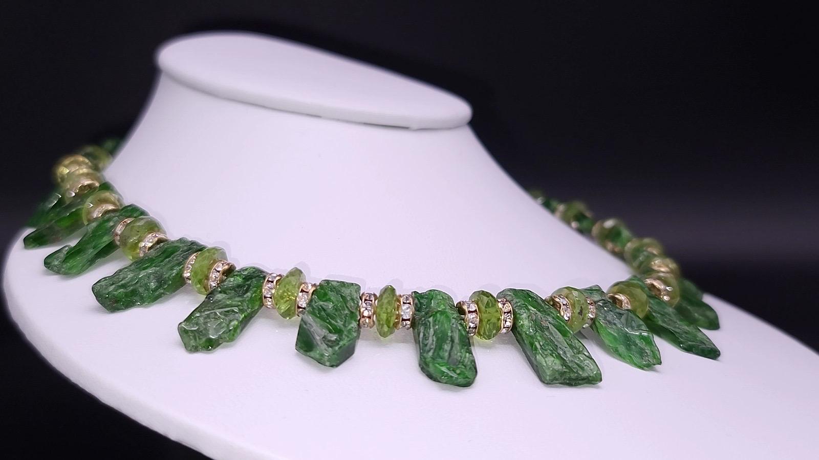 A.Jeschel Splendida collana di diopside di cromo verde abbinata a peridoto in vendita 10