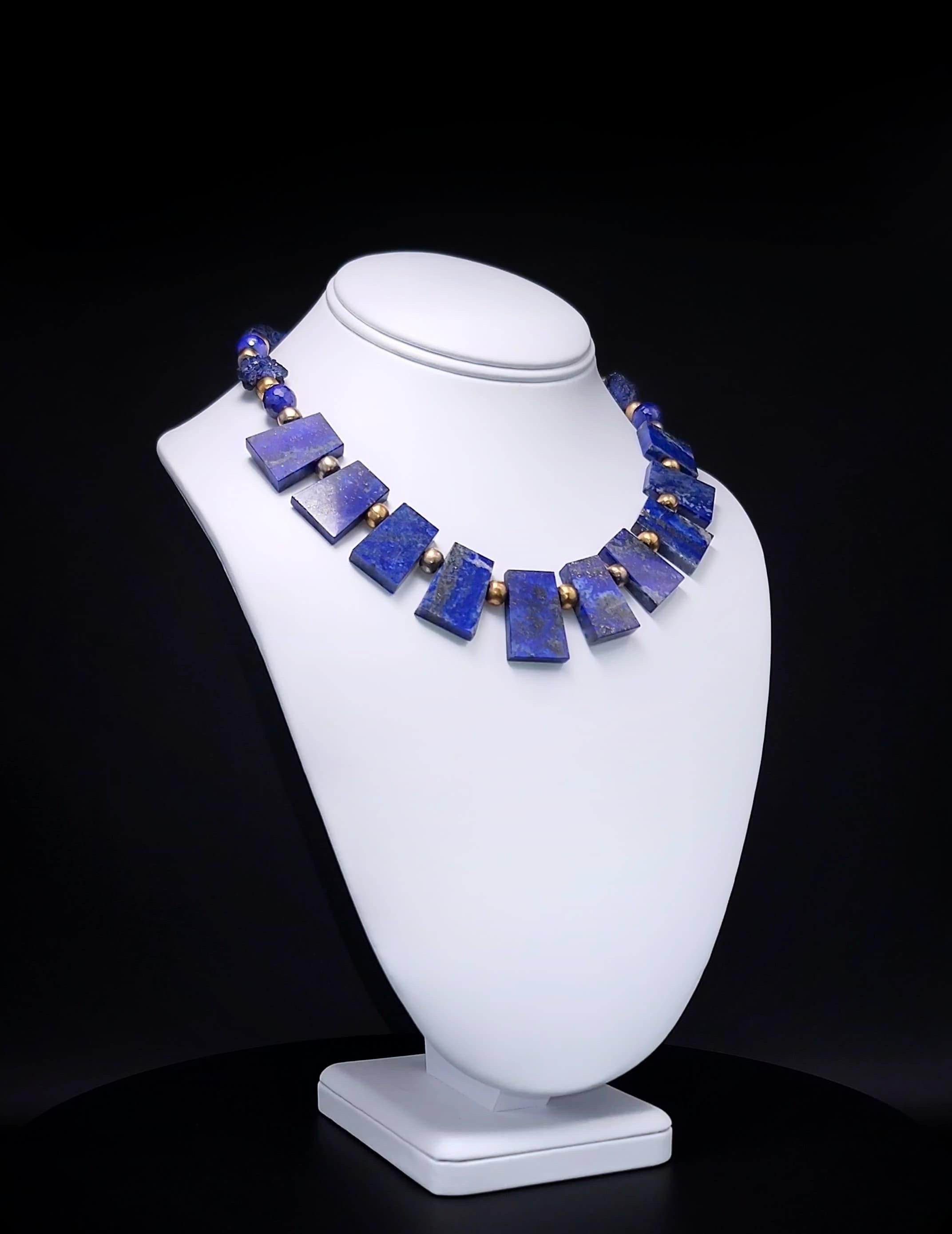 A.Jeschel Fabelhafte Halskette mit Lapislazuli-Kragen im Zustand „Neu“ im Angebot in Miami, FL