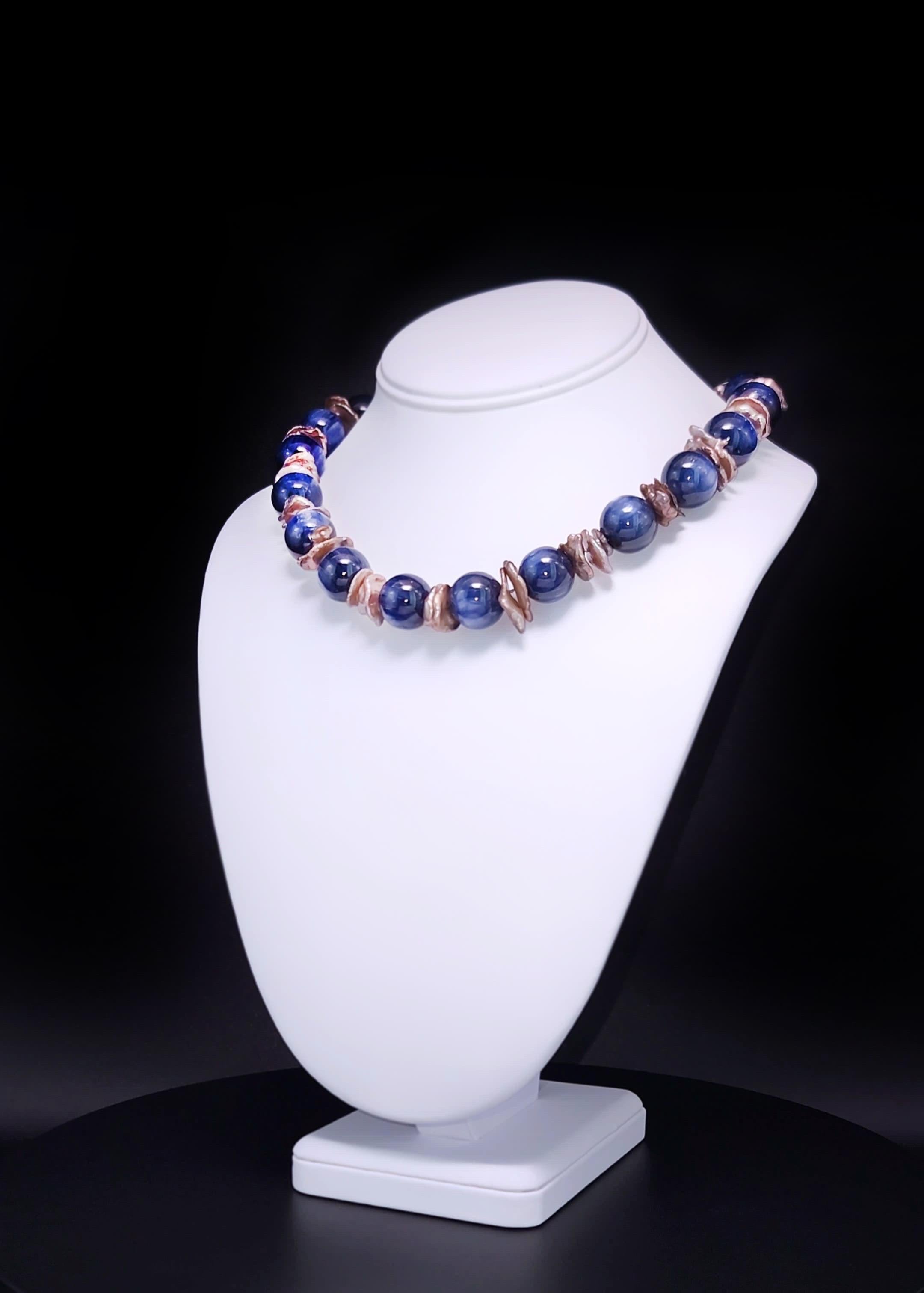 A.Jeschel Cianita y chocolate Keshi  Perlas. Contemporáneo en venta