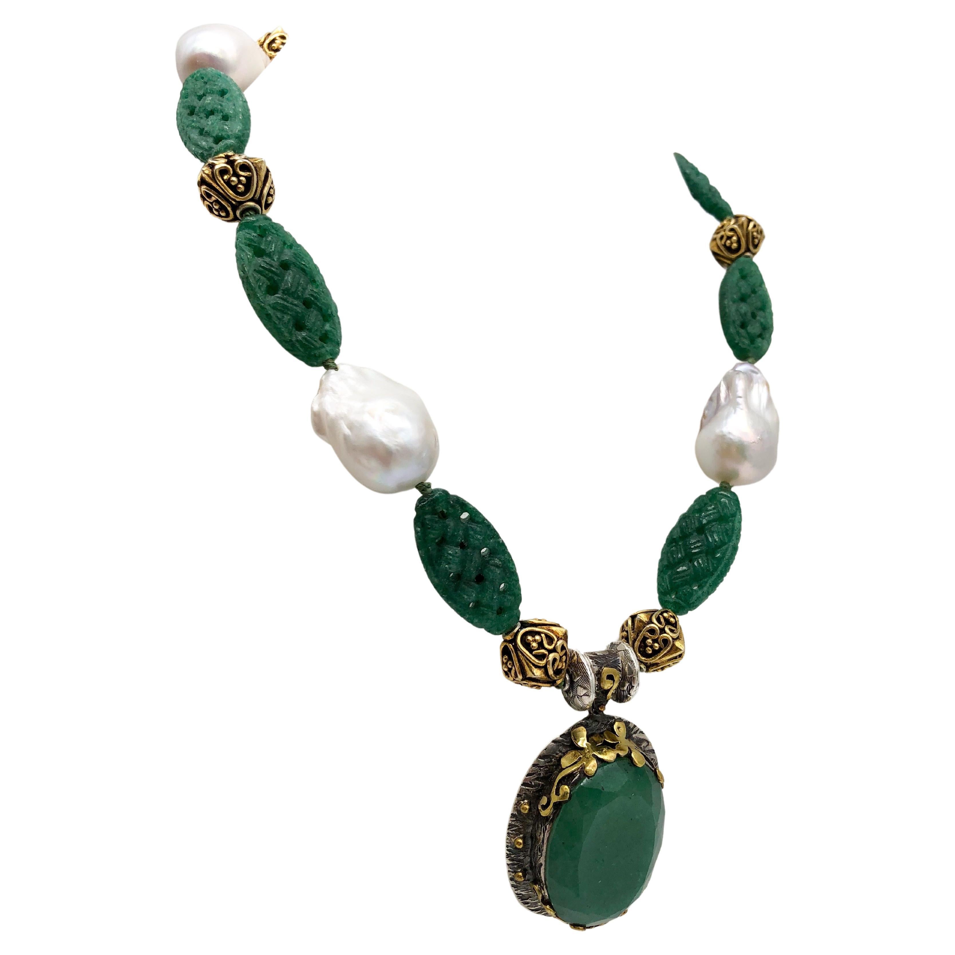 A.Jeschel Handcrafted polished large Aventurine pendant necklace For Sale