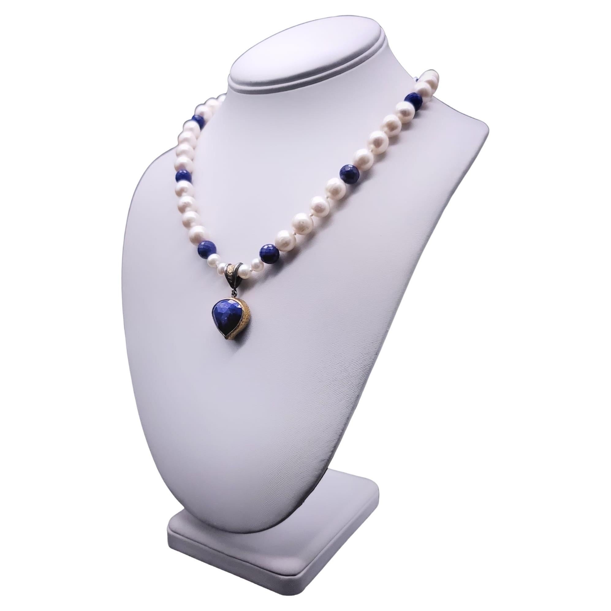 Halskette mit Lapislazuli und Perlen vonJeschel  im Angebot