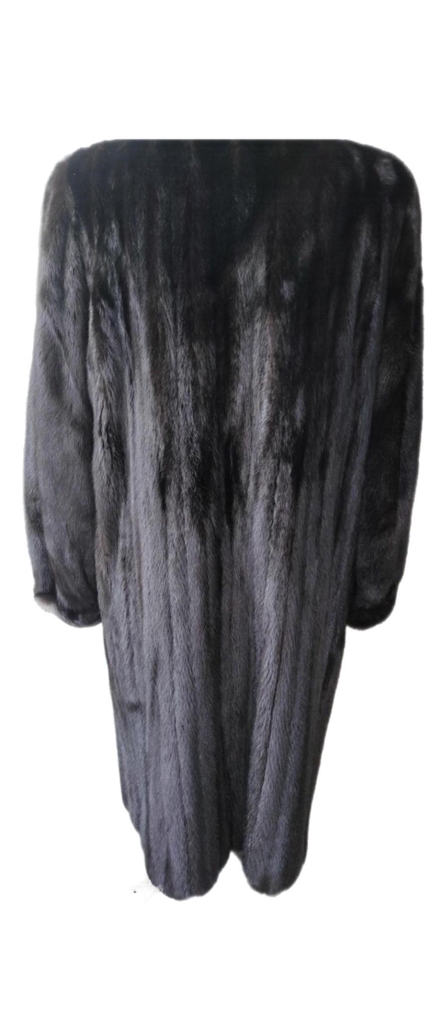 Brandneuer Carolina Herrera weiblicher schwarzer Nerzpelz-Swing-Mantel (Größe 16 XL) im Angebot 12