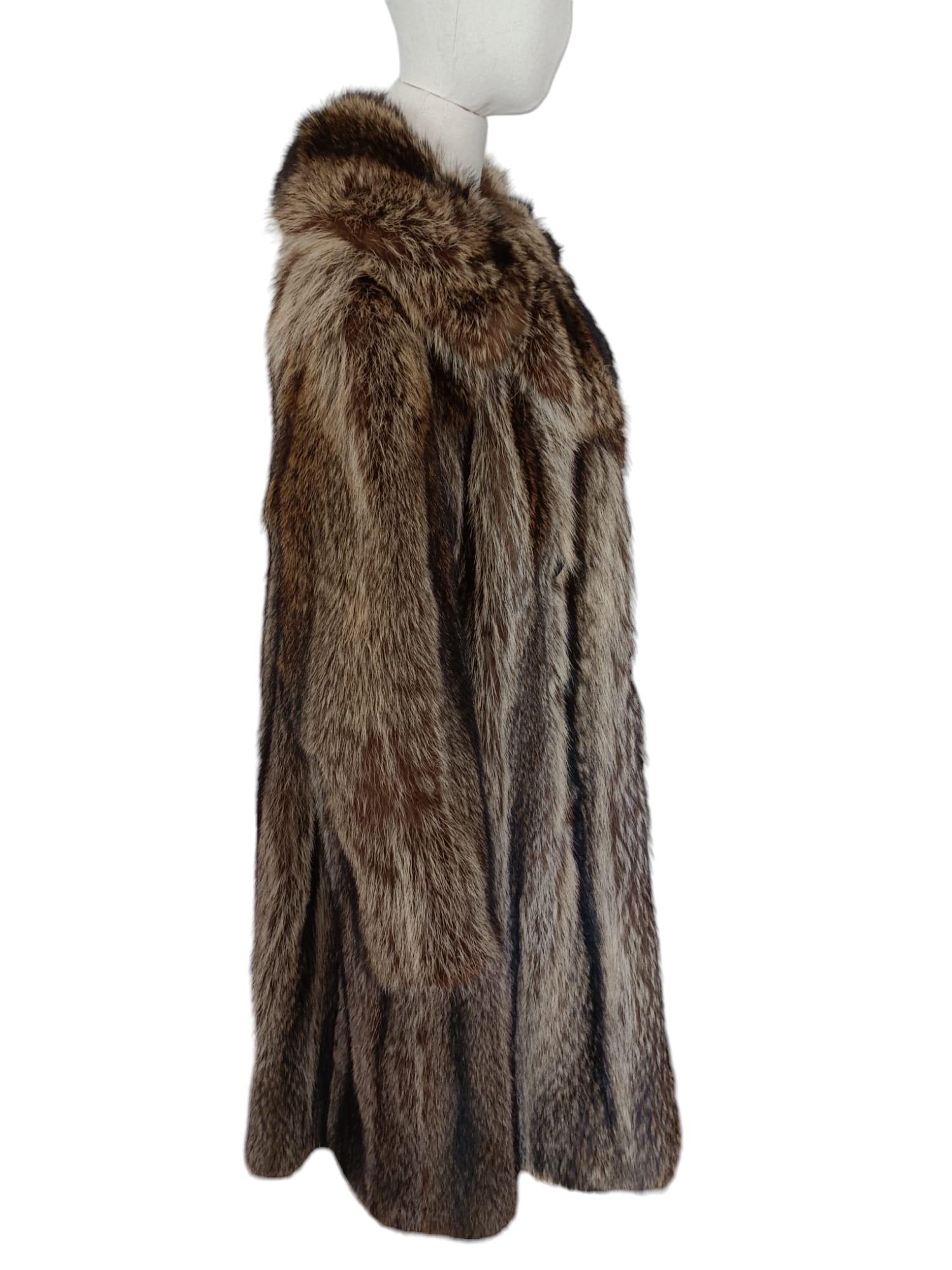 Black men's raccoon fur coat size M For Sale
