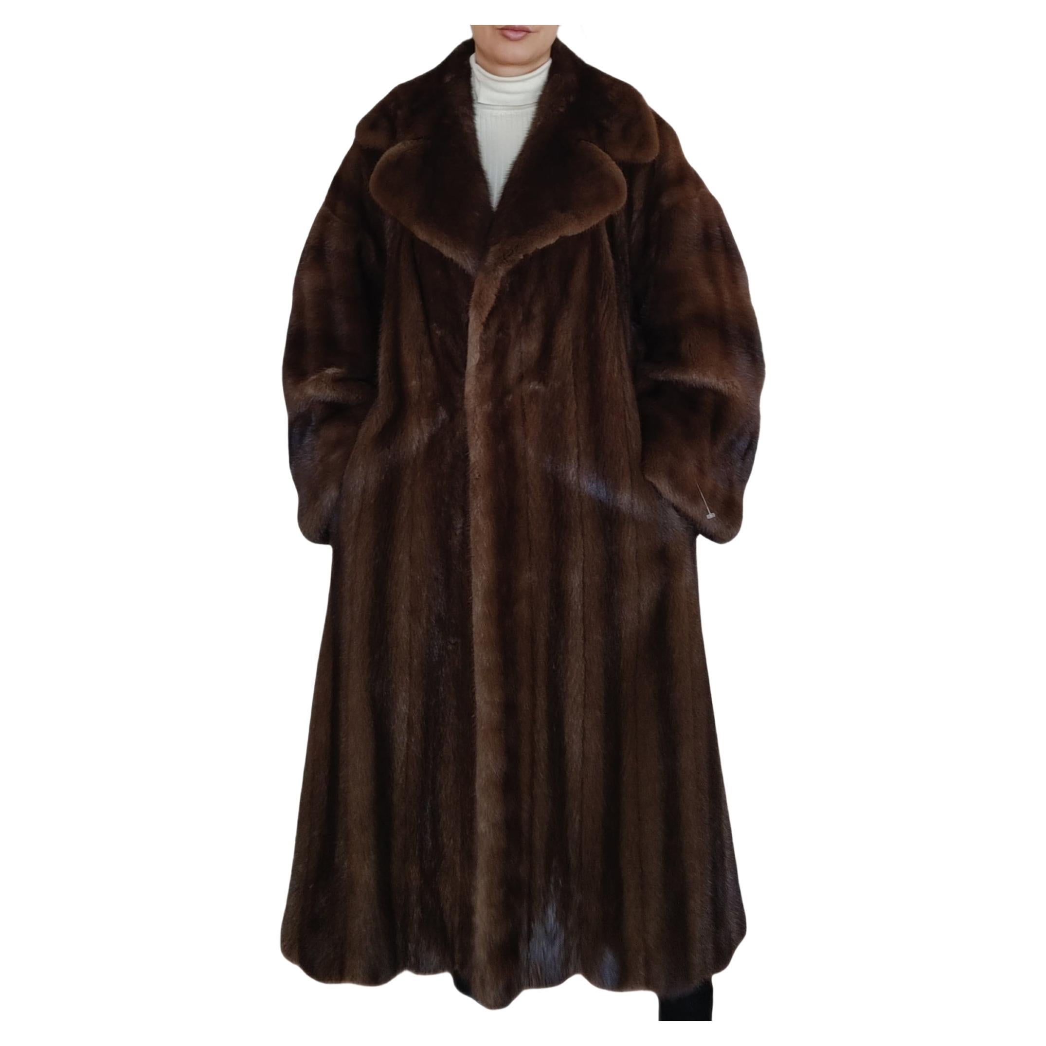 Cappotto in pelliccia di visone di Christian Dior taglia 18