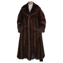 Manteau en fourrure de vison Christian dior taille 18