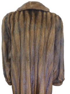 Birger Christensen, Nerzpelzmantel für Damen in der Farbe „Demi Buff“, Größe 16/L – zollfrei