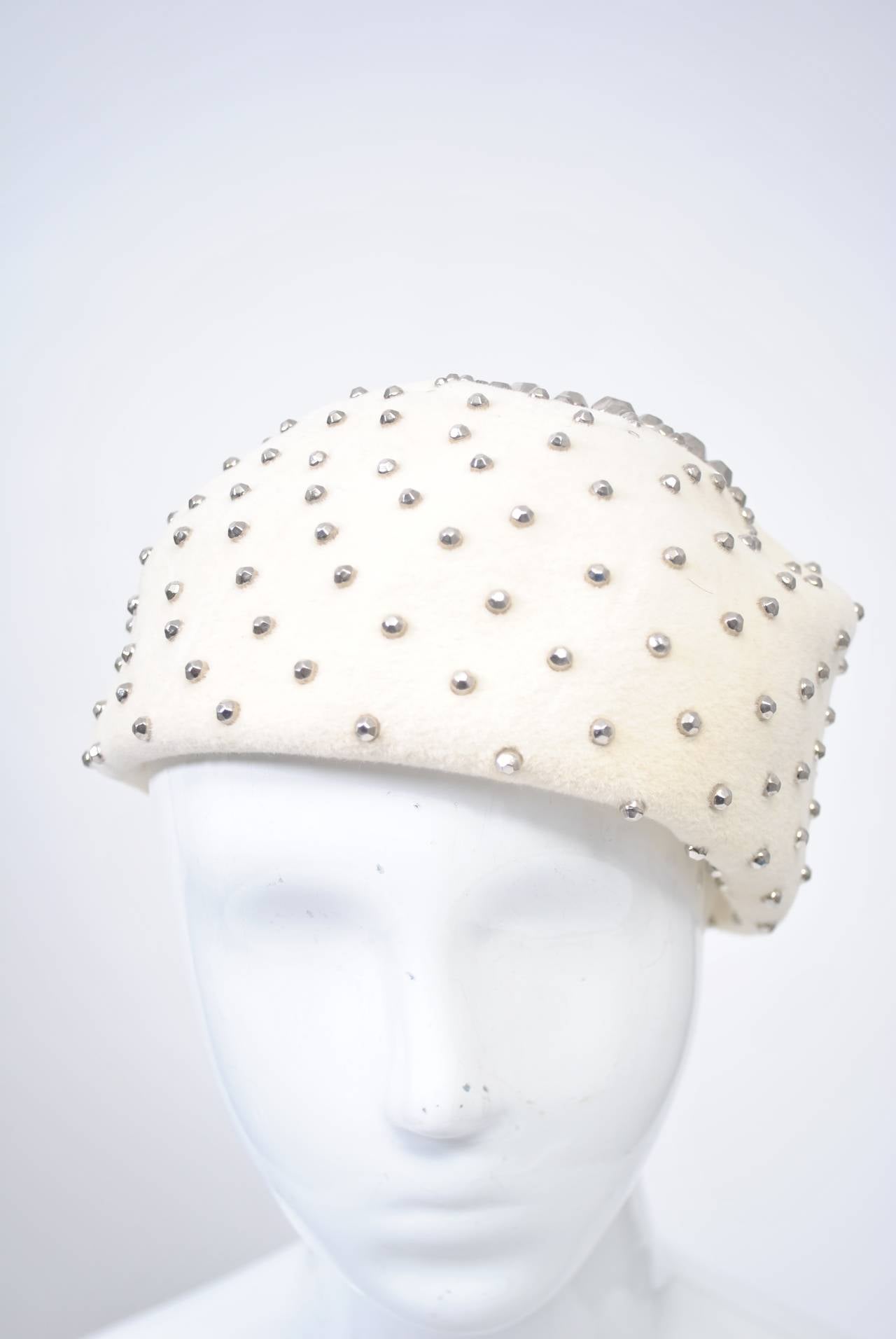 1960s Studded White Felt Beret In Excellent Condition In Alford, MA