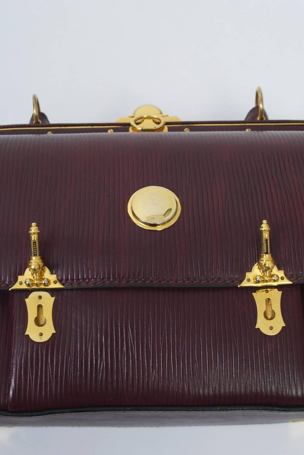 Women's Roberta di Camerino Handbag with Gold Hardware