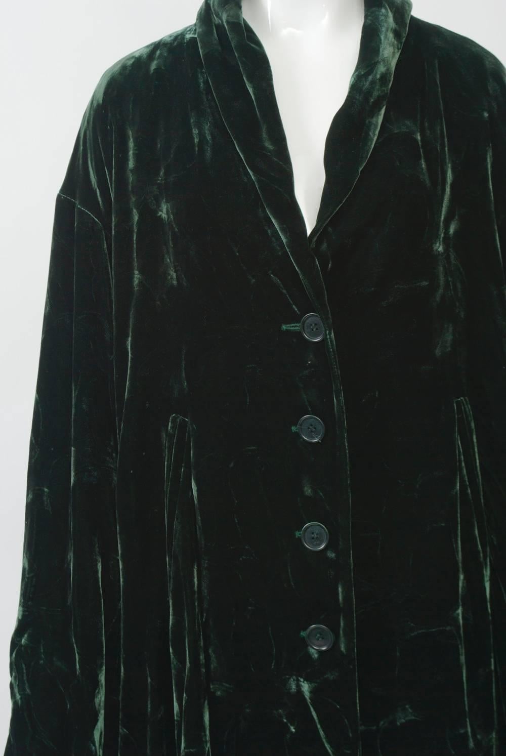 Women's Romeo Gigli Green Velvet Coat