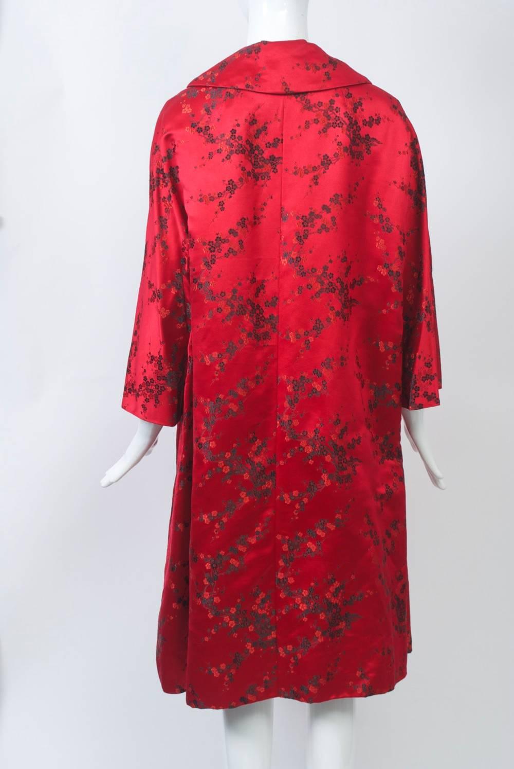 Red Brocade Hong Kong Coat In Excellent Condition For Sale In Alford, MA