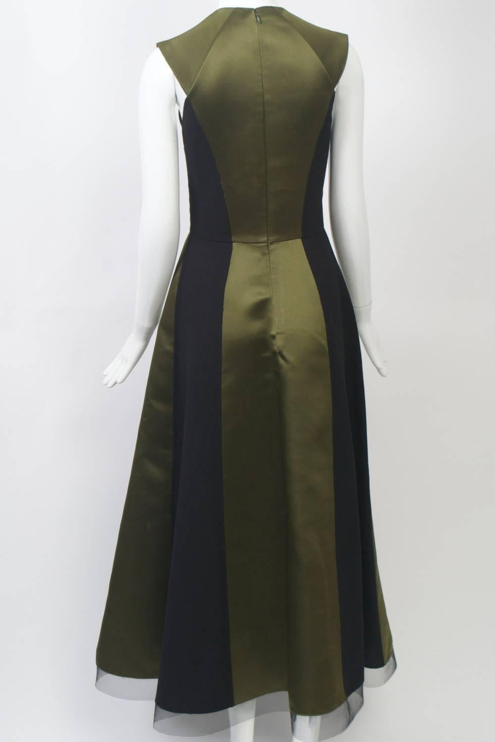 Women's Geoffrey Beene Olive/Black Gown with Stole For Sale