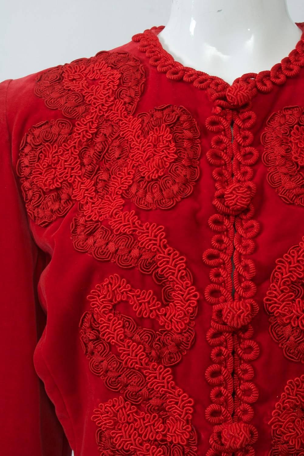 Red Velvet Jacket In Good Condition In Alford, MA