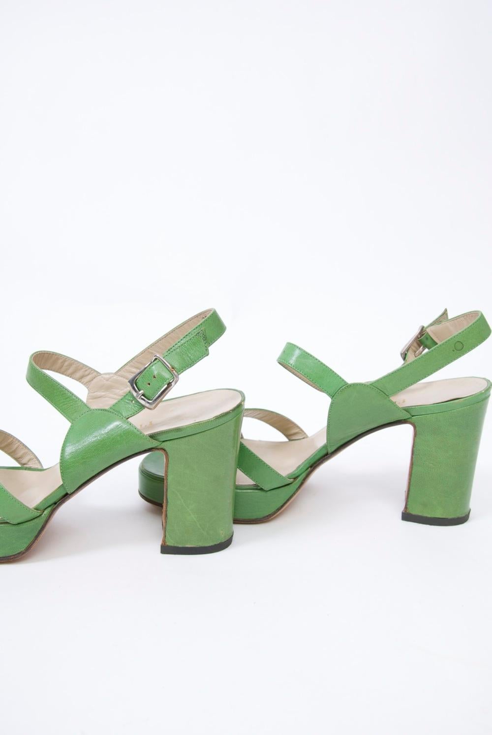 1970er Bruno Magli Plateausandalen Damen im Angebot