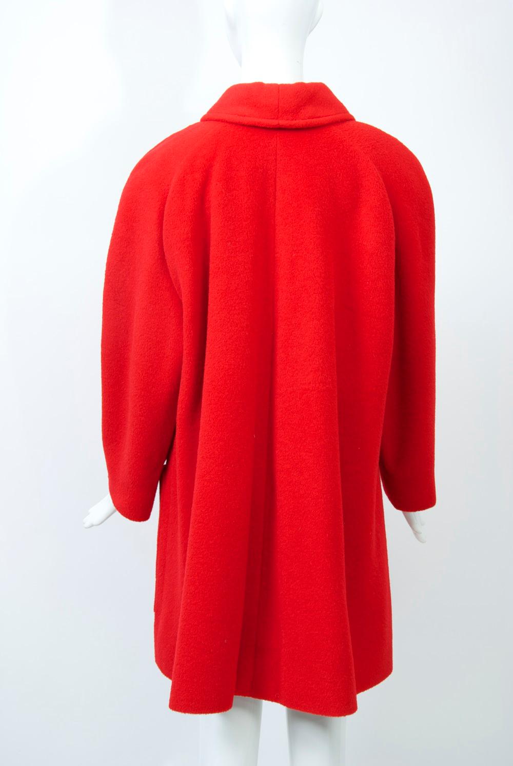 Tiktiner Short Red Coat 1