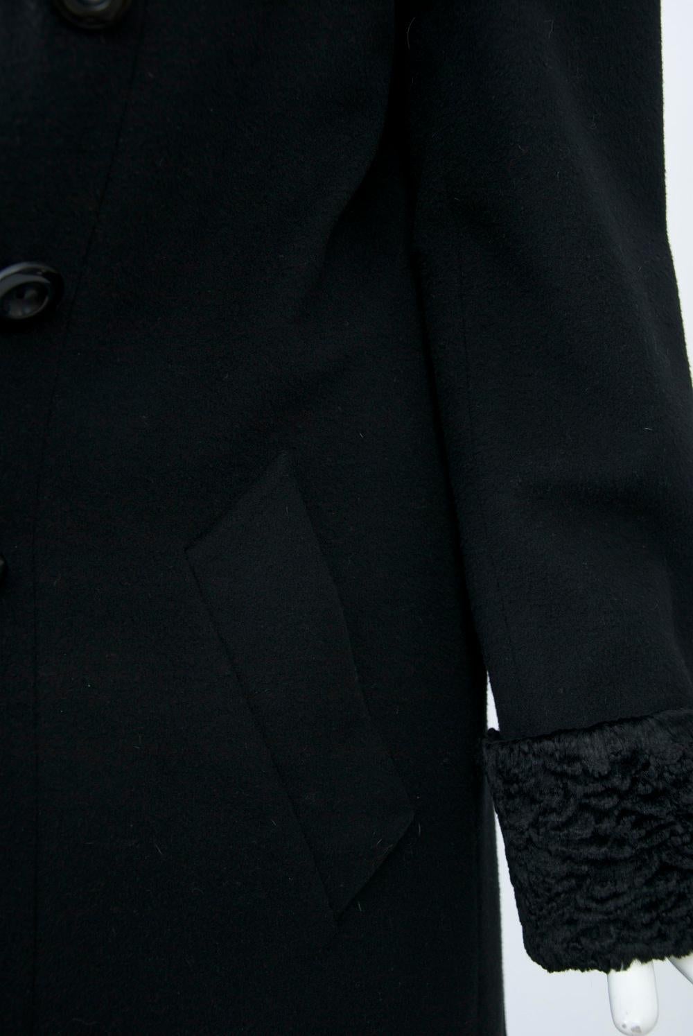 Dior Schwarzer Mantel aus den 1980er Jahren im Angebot 3