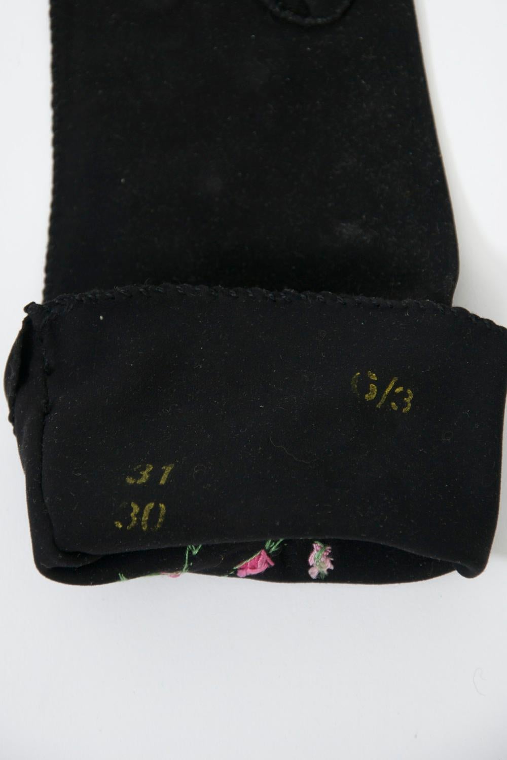 Women's Floral Embroidered Gloves For Sale