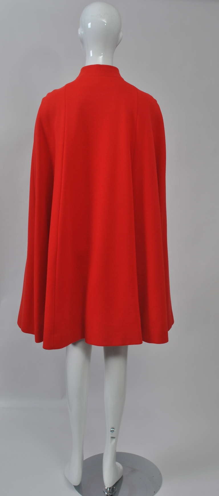 Mam'selle 1970s Red Wool Knit Cape 3