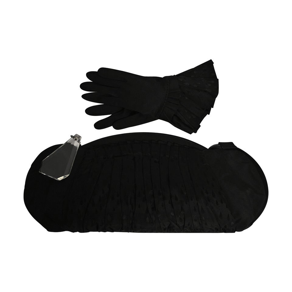 1940s Large Faille Clutch with Gloves For Sale