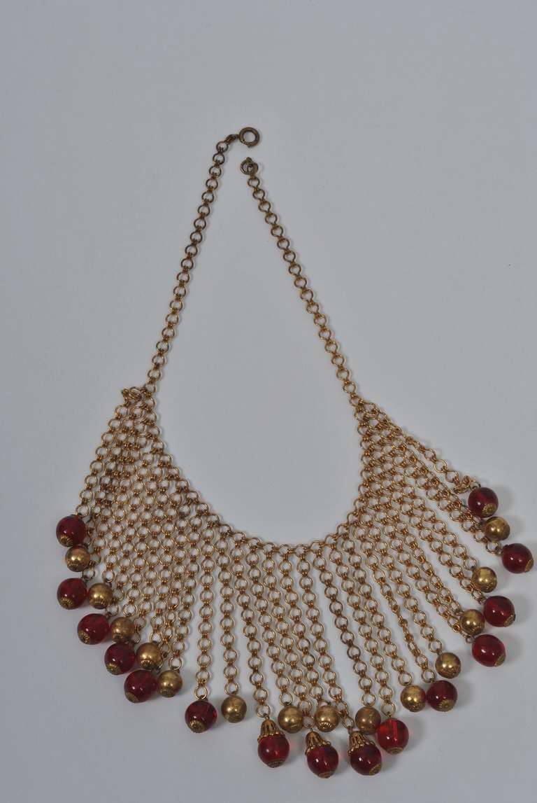 1940s Bib Necklace with Red Stones 1