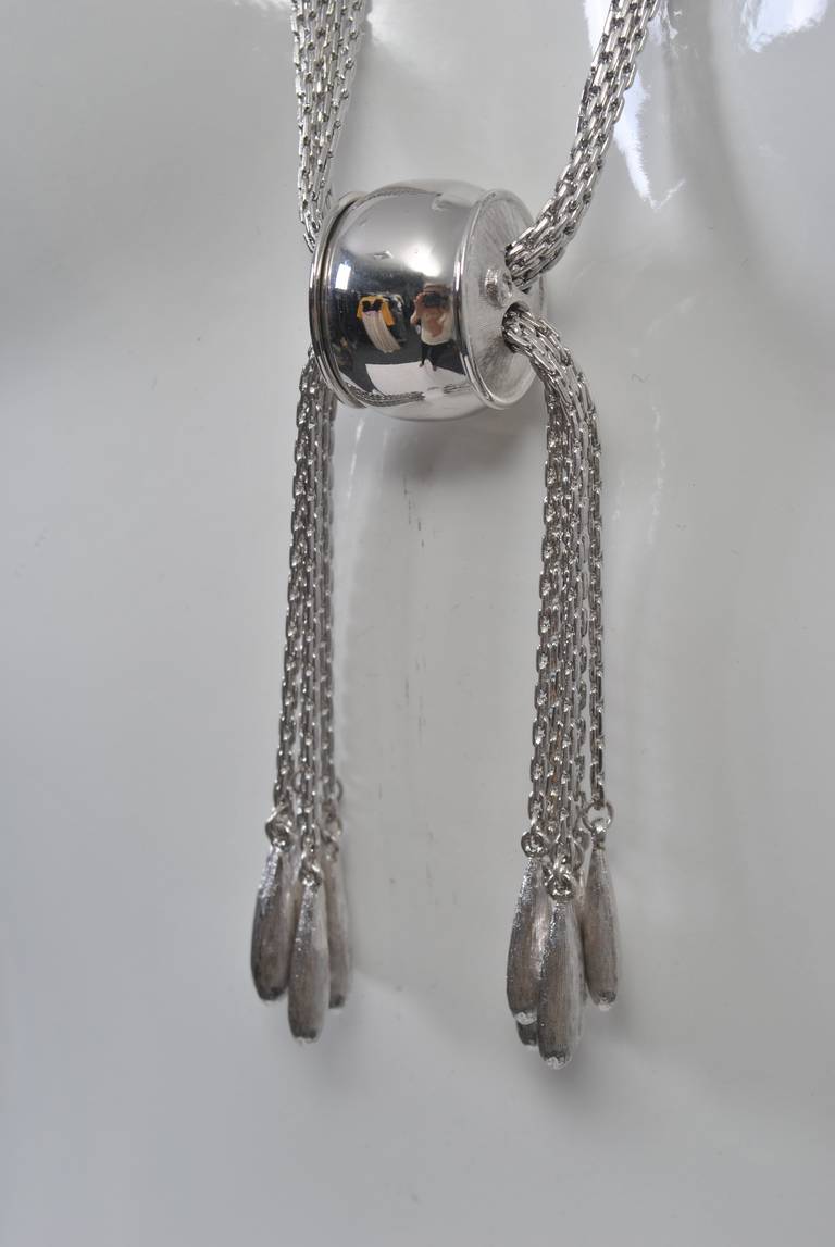 Monet Gliederhalskette mit Silberkette im Zustand „Hervorragend“ im Angebot in Alford, MA