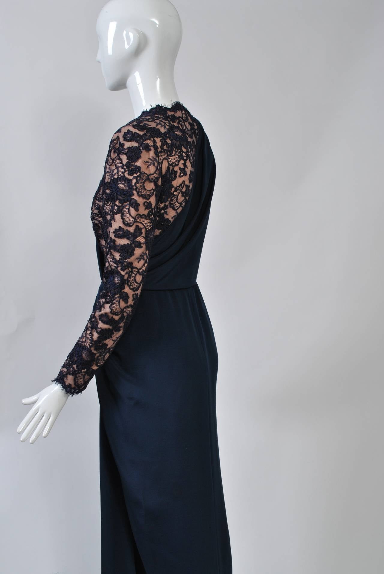 Women's Carolina Herrera Navy Silk/Lace Gown