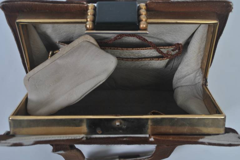 Cowhide Handbag with Bakelite Clasp For Sale 1