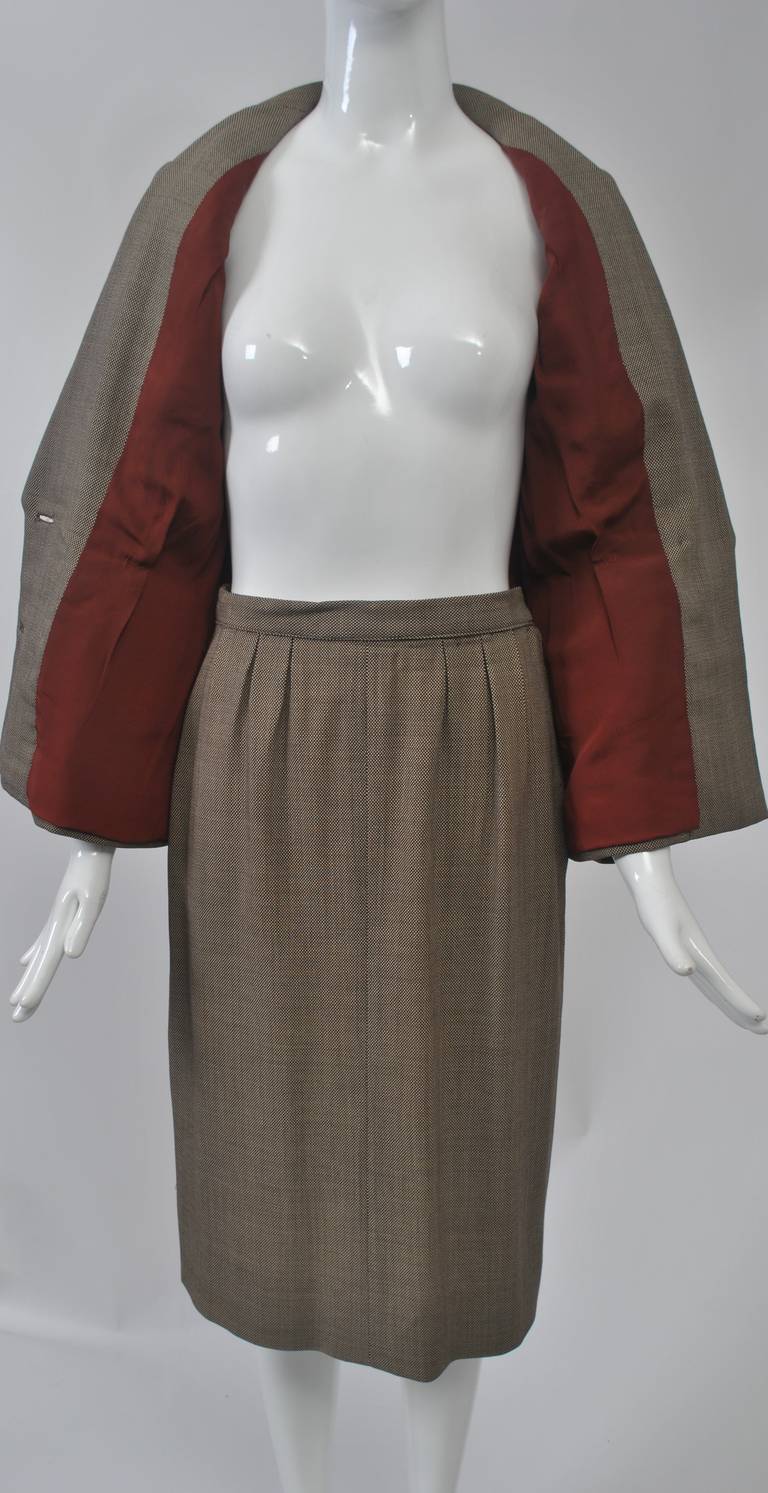 Tailleur en tweed marron des années 1950 en vente 3