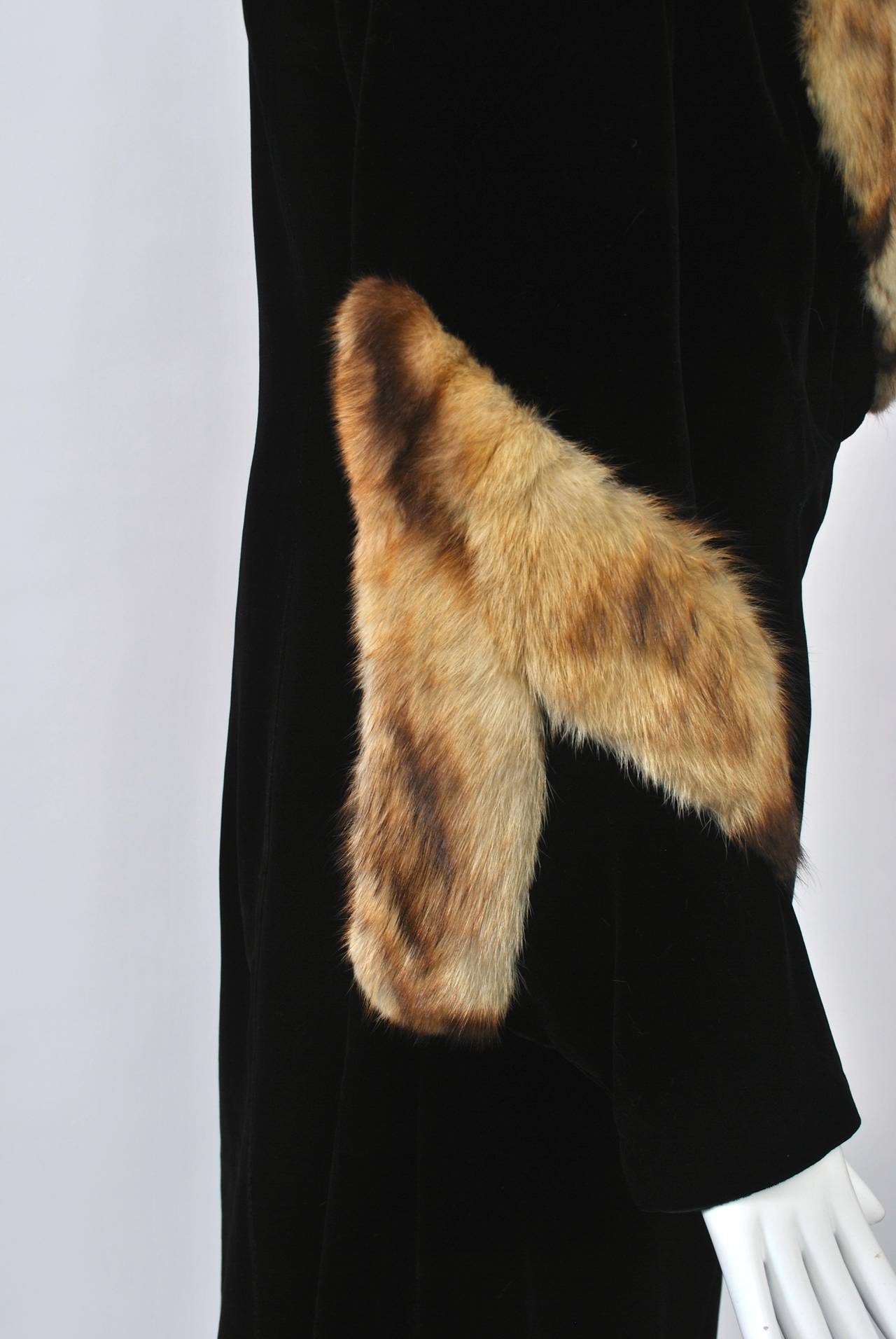Women's 1930s Fur-Trimmed Velvet Coat