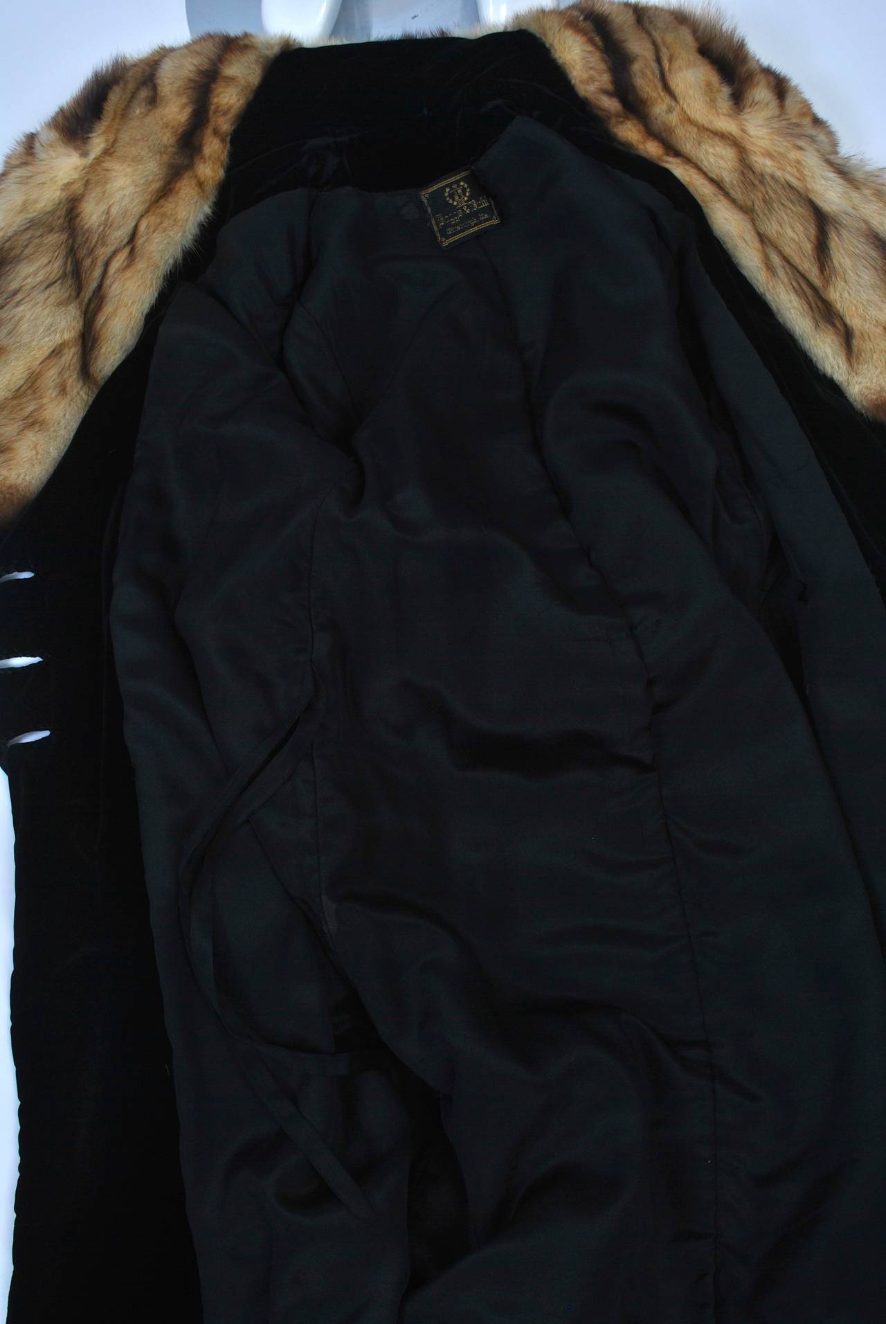1930s Fur-Trimmed Velvet Coat 2