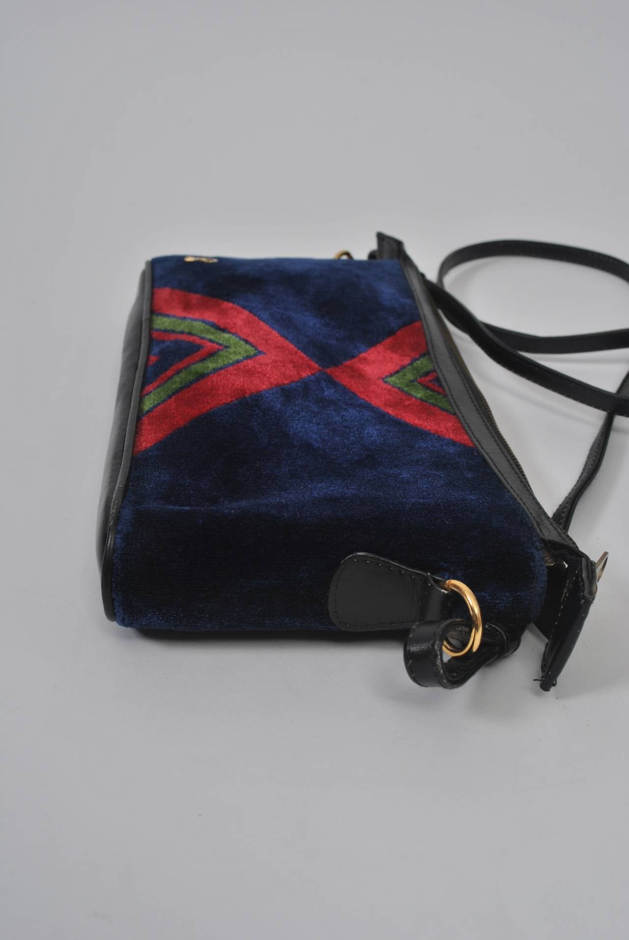 Roberta di Camerino Oblong Velvet Shoulder Bag In Excellent Condition In Alford, MA