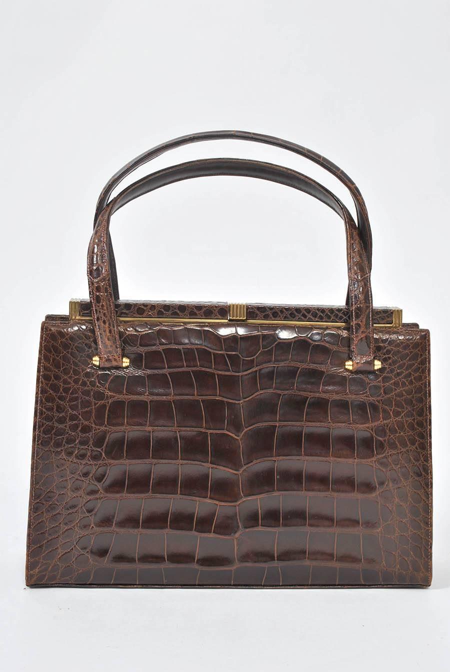 Donna Borsa Lucille de Paris in alligatore marrone