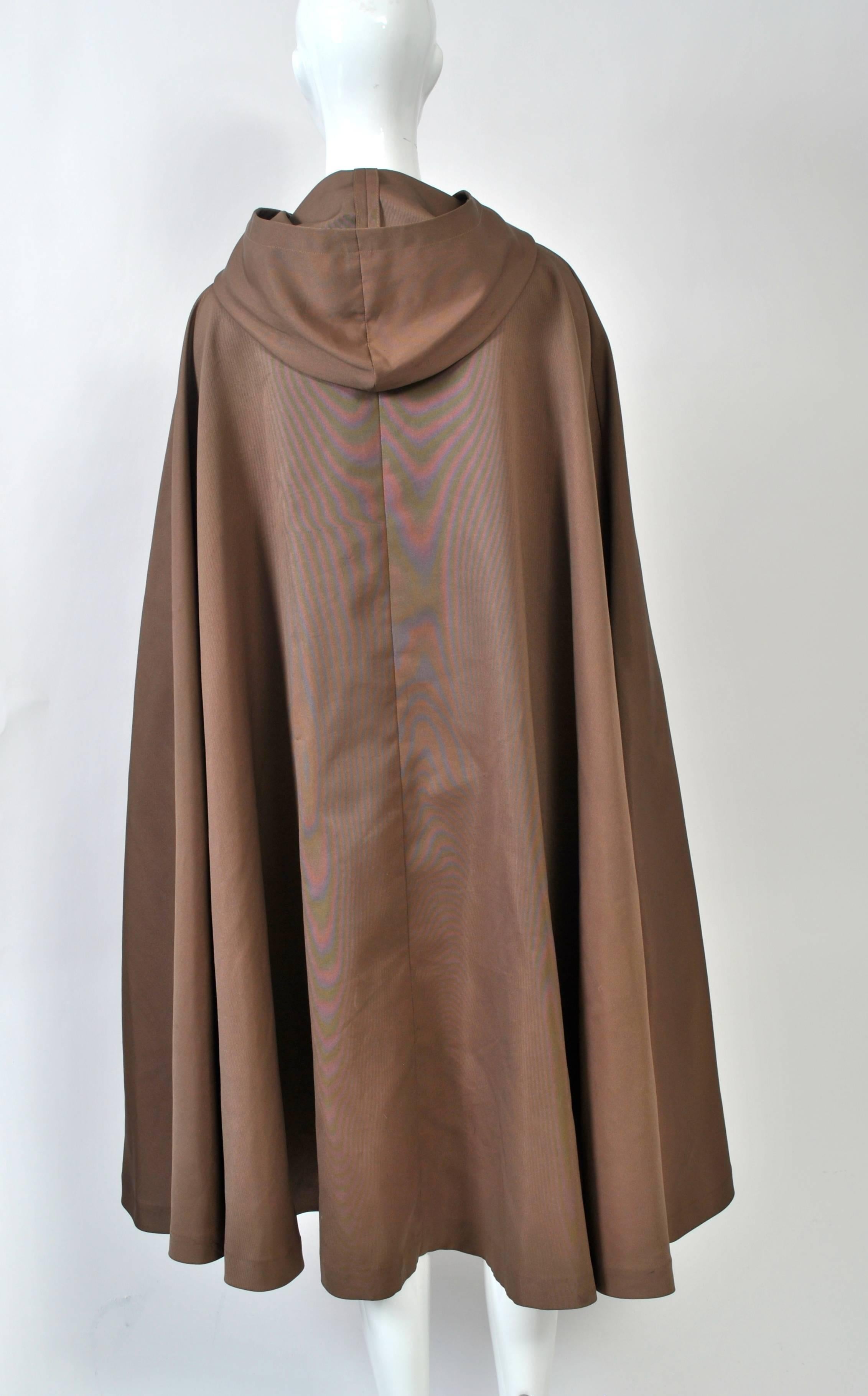 Pauline Trigére Hooded Cape In Excellent Condition In Alford, MA