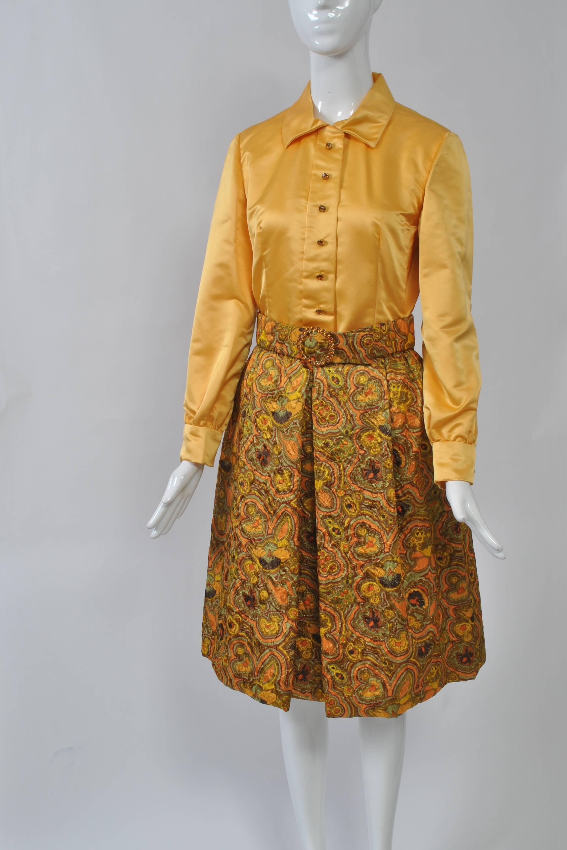 Marrone Ensemble di Adele Simpson in raso e broccato in vendita
