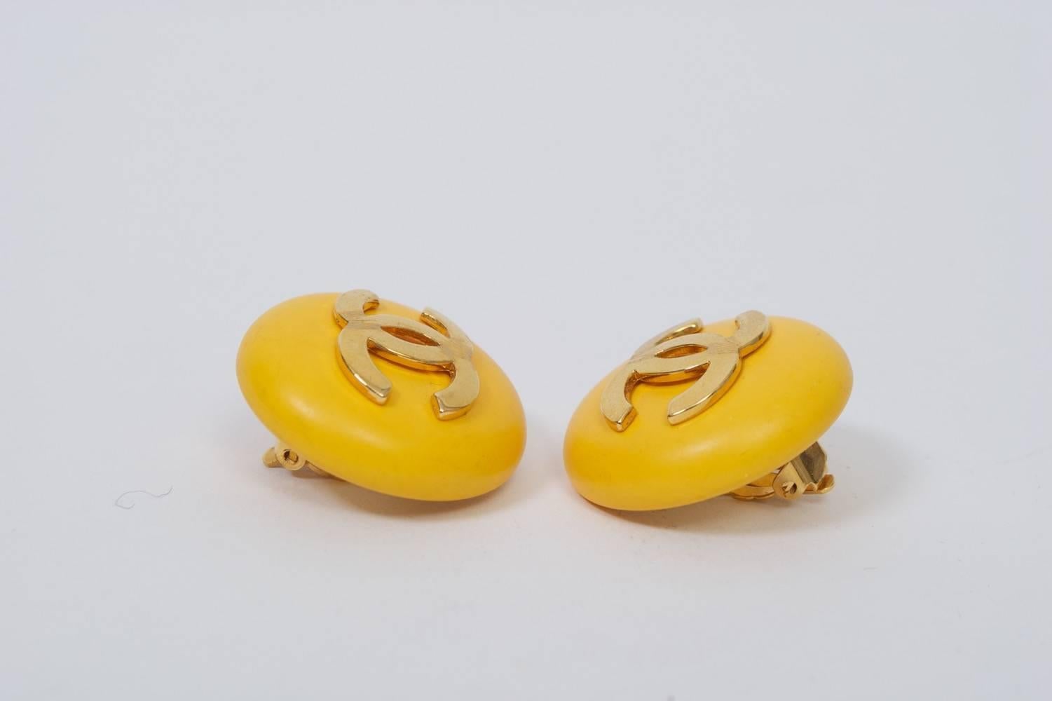 chanel gold button earrings