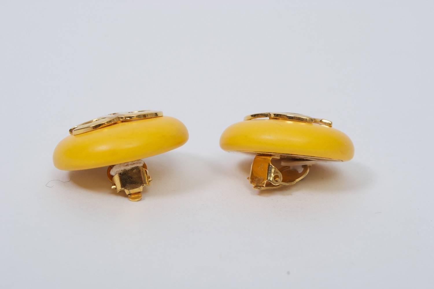 Chanel Yellow Button Earrings In Excellent Condition In Alford, MA