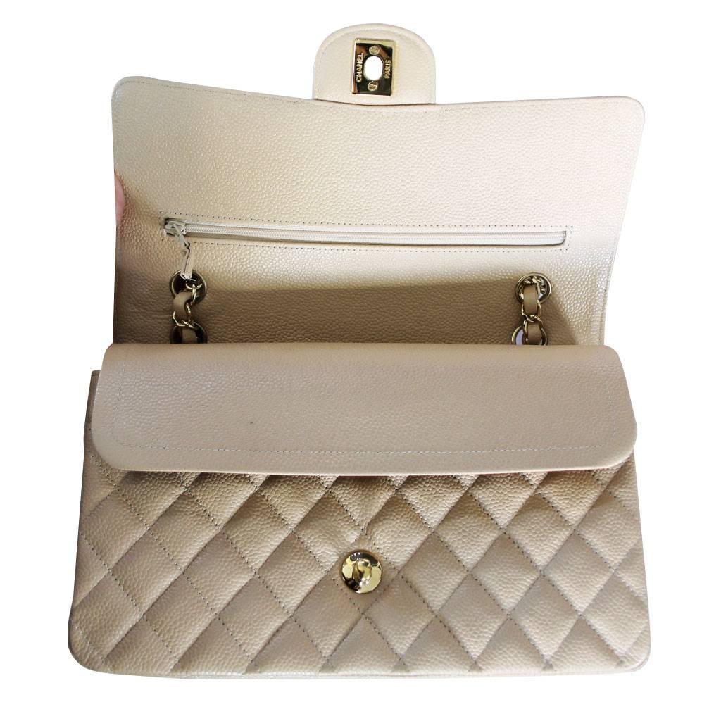 chanel classic flap medium beige