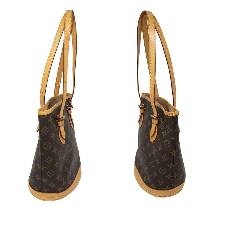 Louis Vuitton Monogram Bucket PM Handbag with Pouch For Sale at 1stdibs