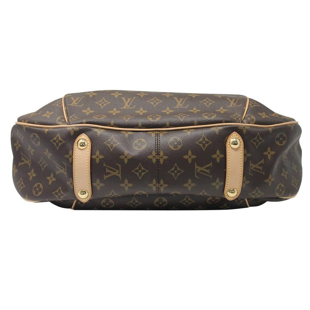 Brand: Louis Vuitton
Style: Galliera GM
Handles: Cowhide Leather Adjustable Shoulder Strap
9