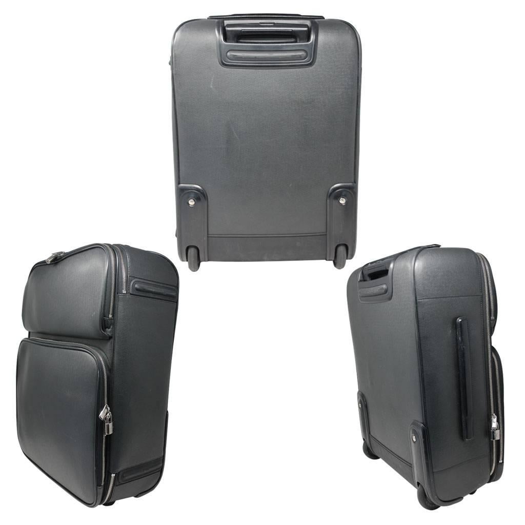 Louis Vuitton Taiga Pegase Business 55 Black Rolling Luggage 6