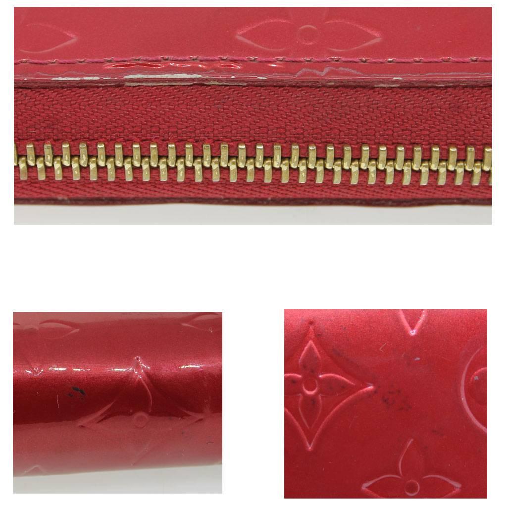 Louis Vuitton Zippy Wallet Red Vernis Leather in Box In Good Condition In Boca Raton, FL