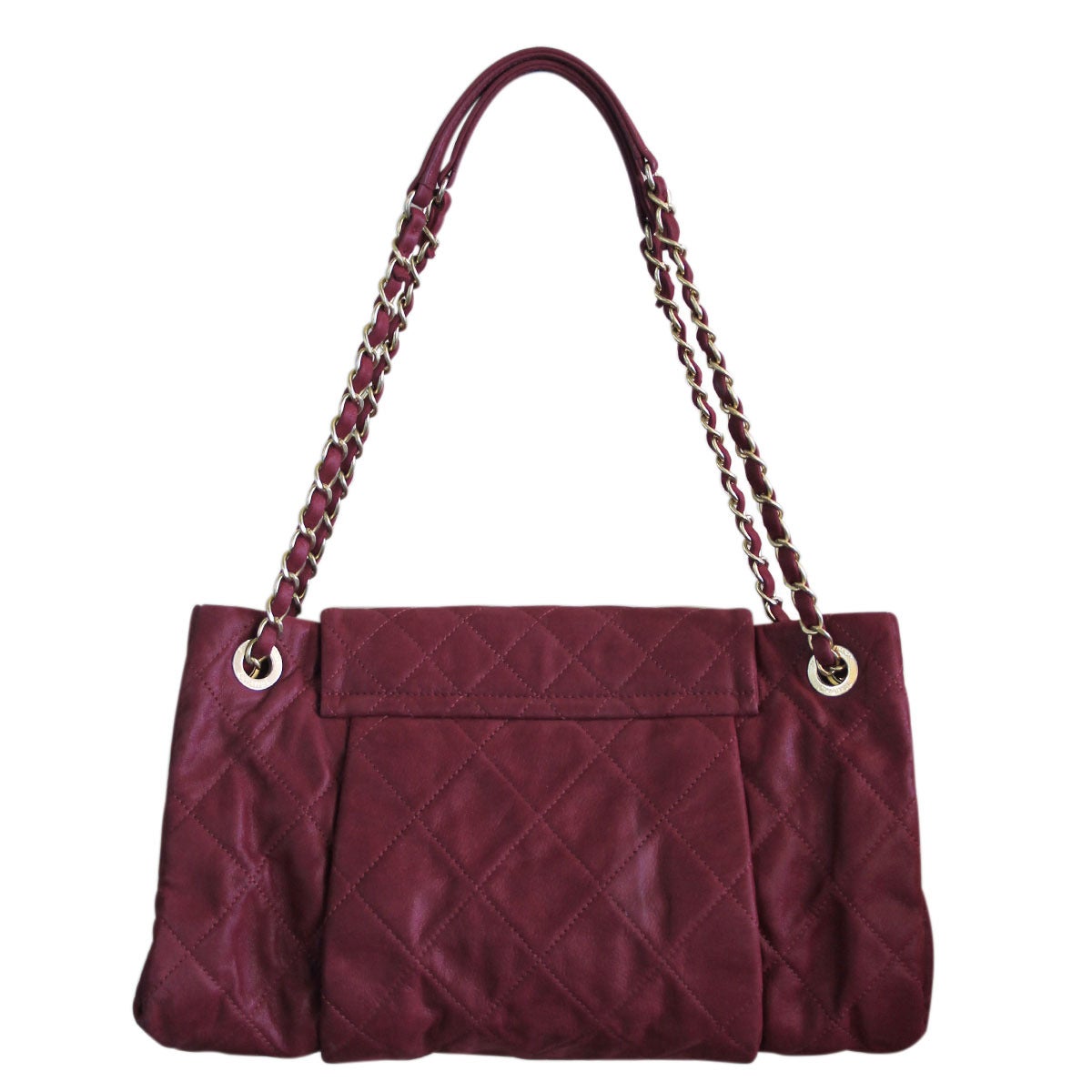 Brand: CHANEL
Style: Accordion Flap Bag
Handles: Rouge/Dark Red Braided Gold Chain Shoulder Straps; Drop: 9