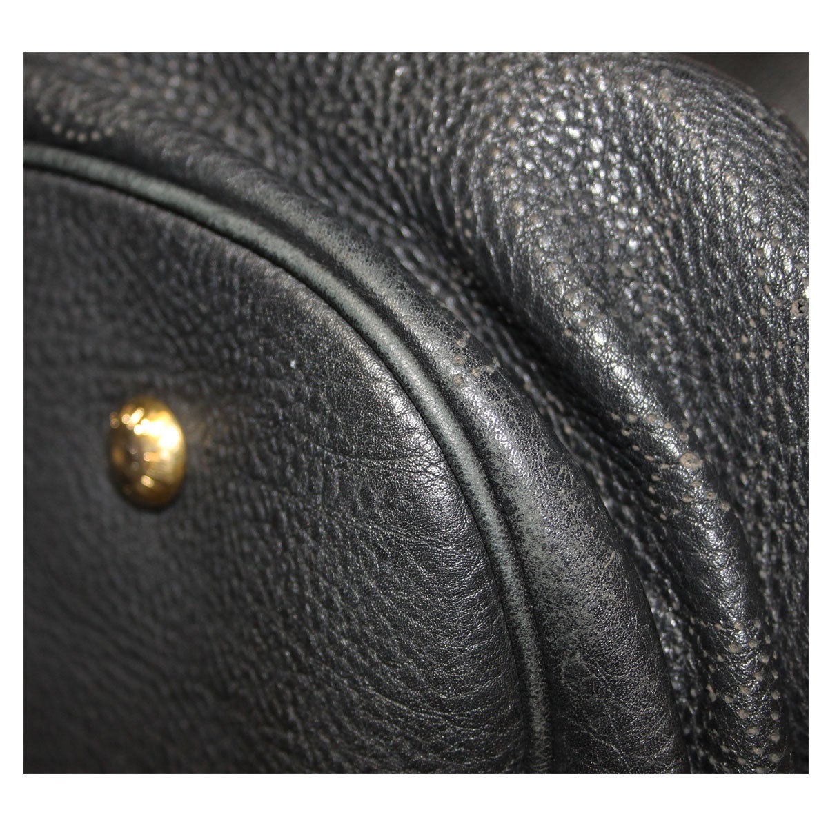 Louis Vuitton Black Mahina XL Leather Handbag Purse at 1stDibs