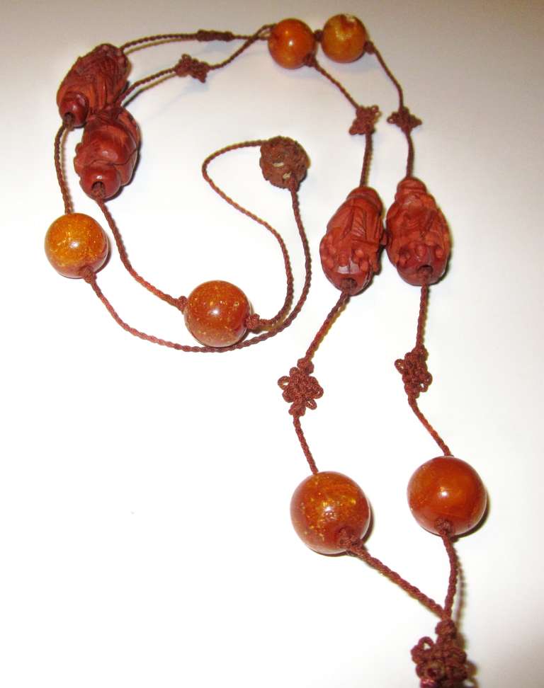 Antique Chinese Amber and Heidao Beaded Necklace with Pendant In Good Condition In Oradell, NJ