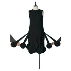 Ikonisches "Cinétique"-Kleid aus schwarzer Wolle mit Kreisausschnitt Pierre Cardin 1970