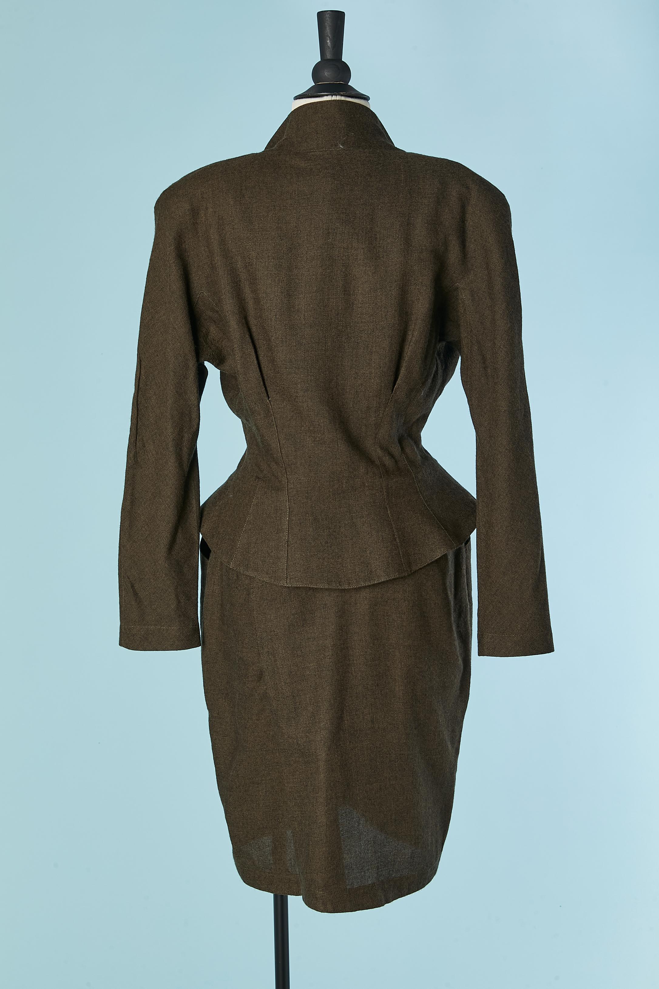 Robe en laine vert kaki THIERRY MUGLER en vente 1