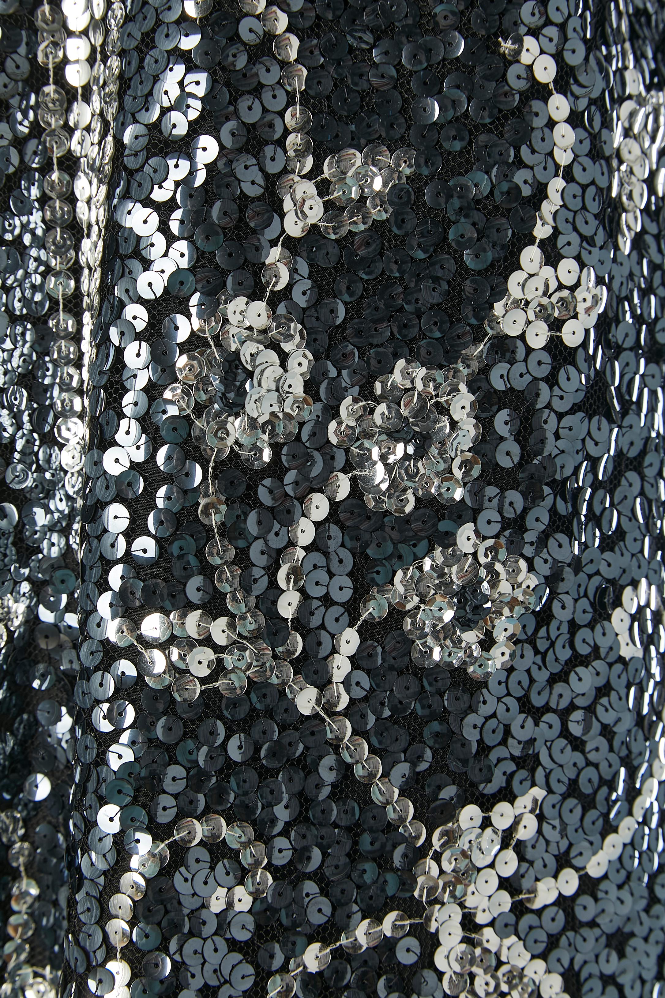 Nero Tunica senza maniche con paillettes argento e nere Ted Lapidus Haute Couture in vendita