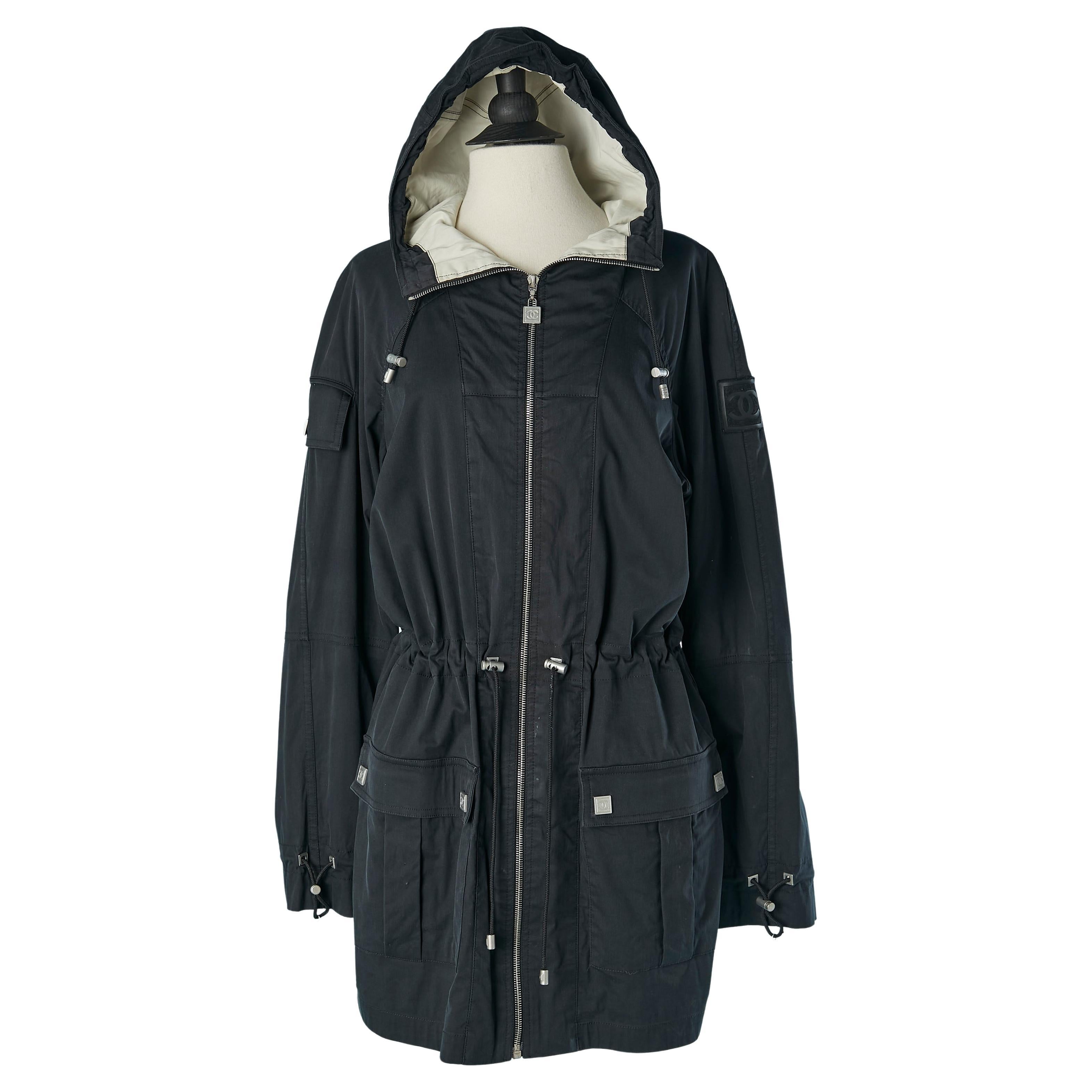 Parka azul marino con capucha CHANEL
